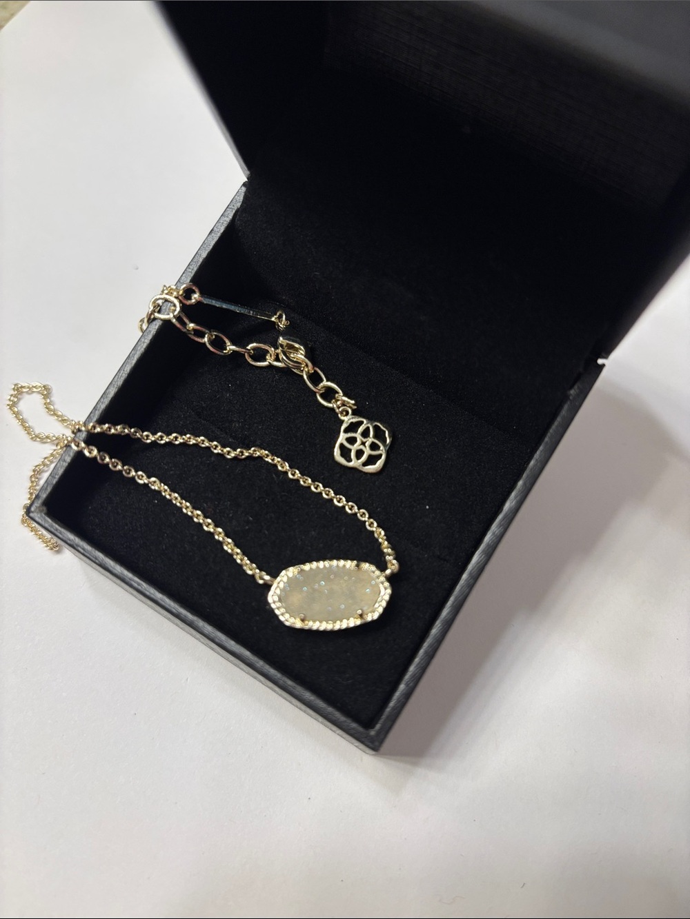Kendra Scott Gold Chain Necklace with Cream Druzy Pendant